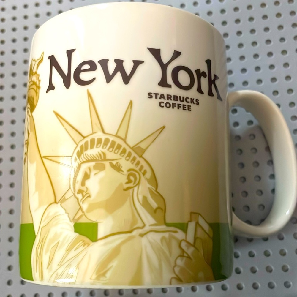 2009 Starbucks Collectors Series NY